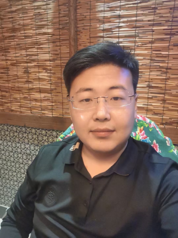 刘先生的第一张照片--包头相亲服务中心