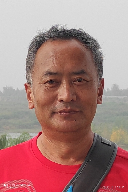 与你同行的第一张照片--包头相亲服务中心