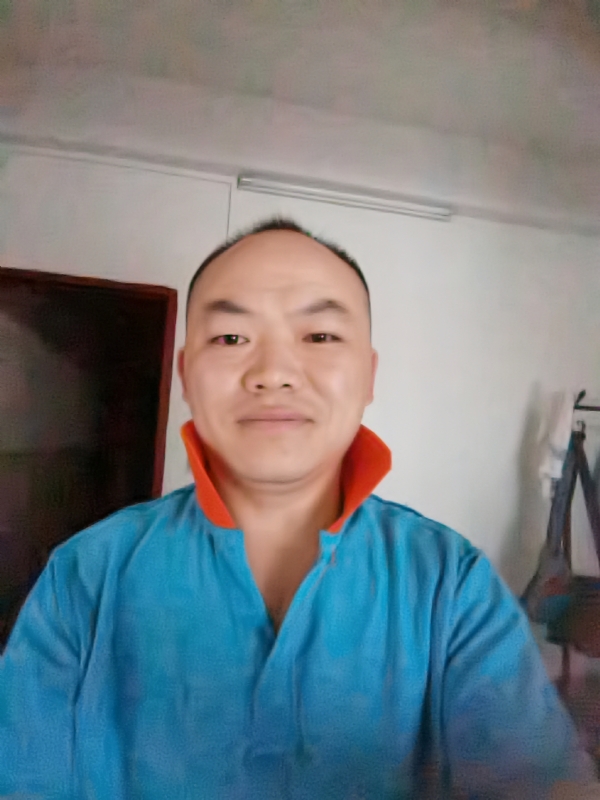 与子携老的第四张照片--包头相亲服务中心