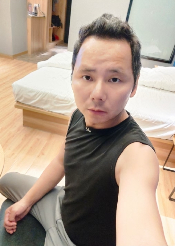 爱远的要命的第一张照片--包头相亲服务中心