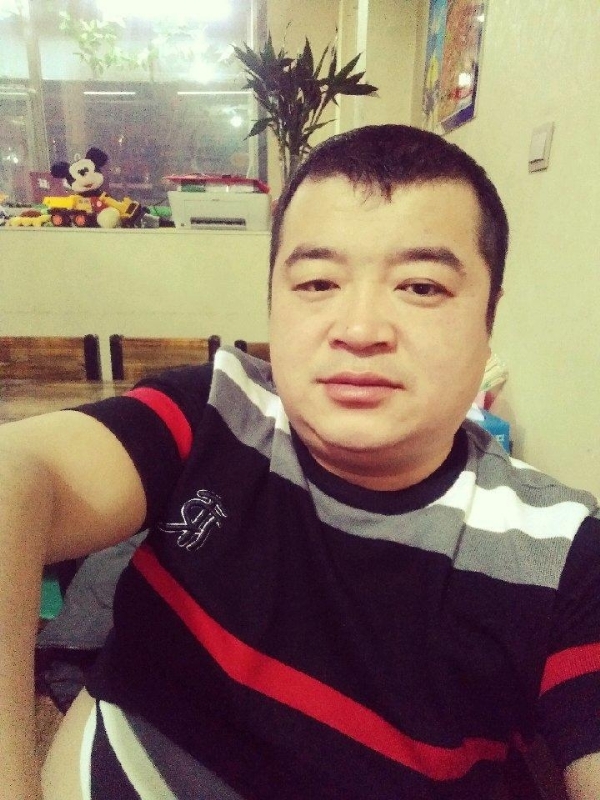 老实人的第一张照片--包头相亲服务中心