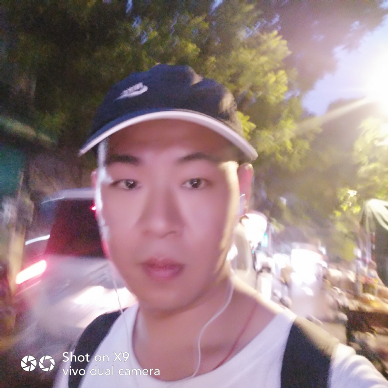 心跳男孩的第一张照片--包头相亲服务中心