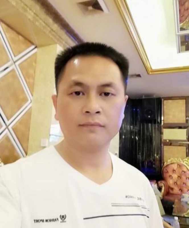 小梁的第二张照片--包头相亲服务中心