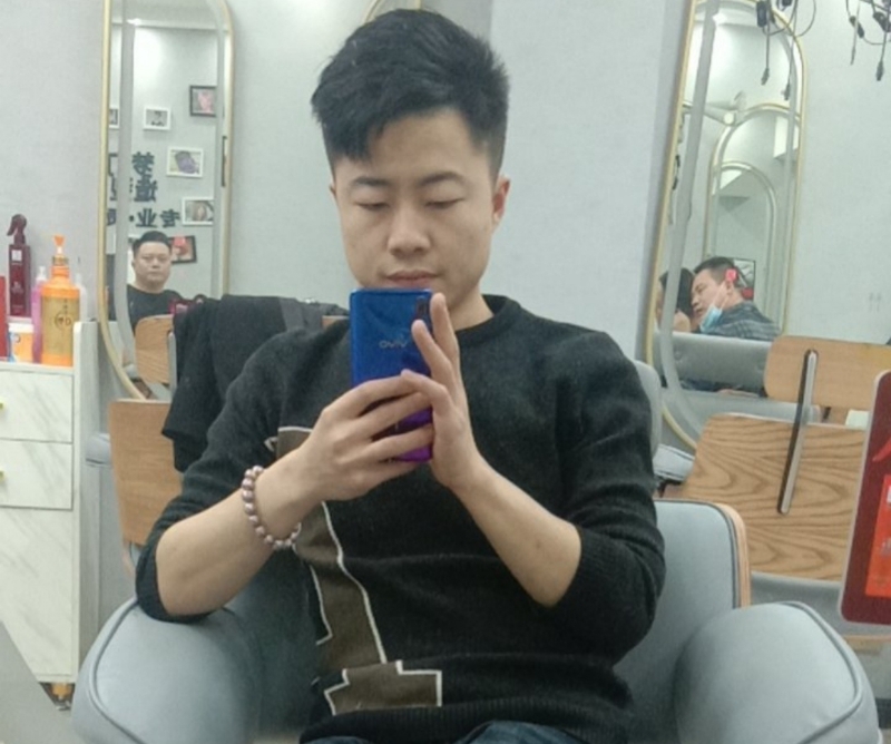 无法自拔的第一张照片--包头相亲服务中心