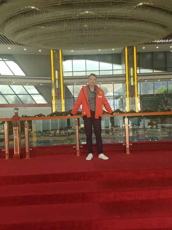 大飞的第一张照片--包头相亲服务中心