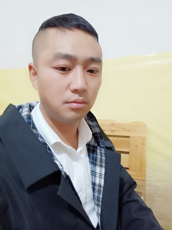 小天的第一张照片--包头相亲服务中心