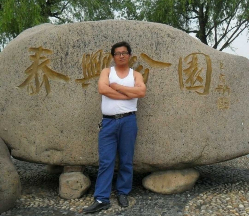 黑哥的第一张照片--包头相亲服务中心