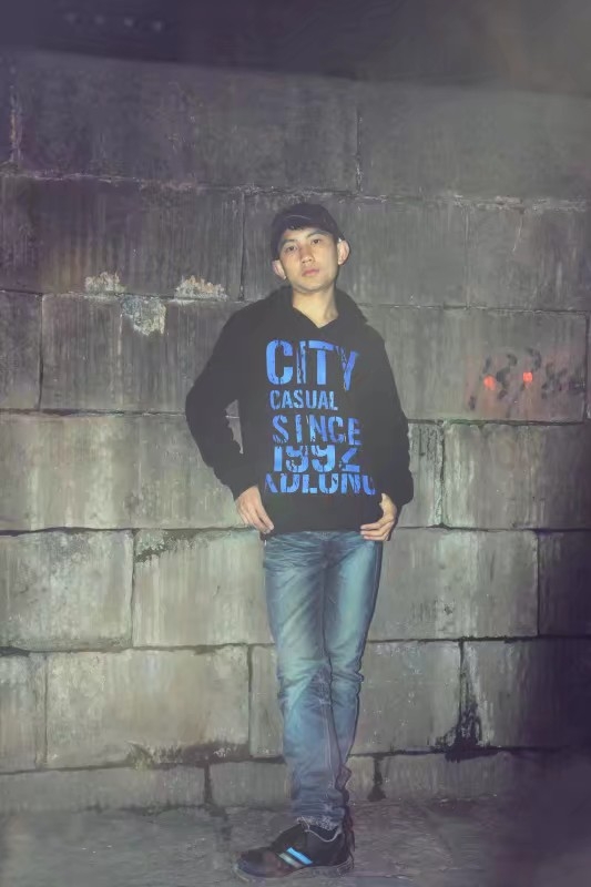 黄渊军的第一张照片--包头相亲服务中心