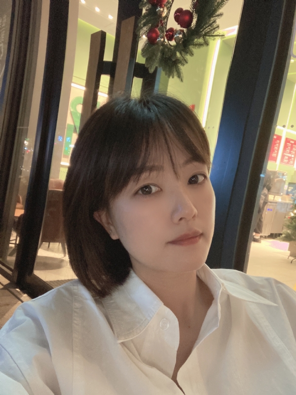 笑笑girl的第一张照片--包头相亲服务中心