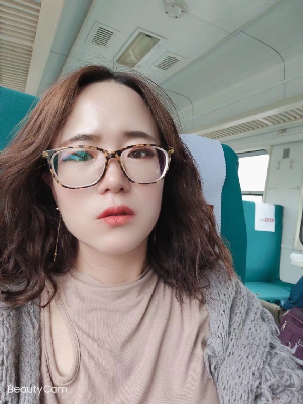 云烟成雨的第一张照片--包头相亲服务中心