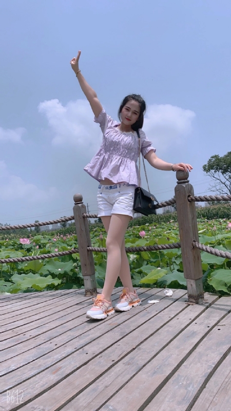 秋水伊人的第三张照片--包头相亲服务中心