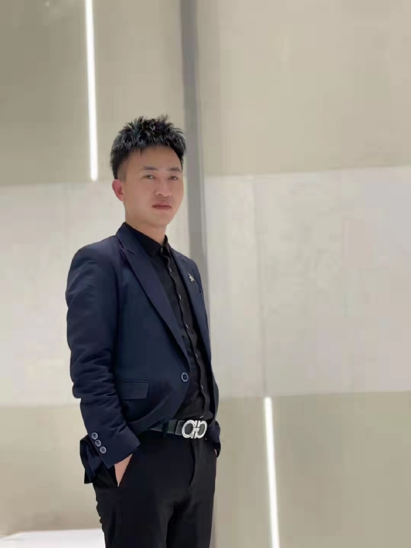 宋定鸿的第二张照片--包头相亲服务中心