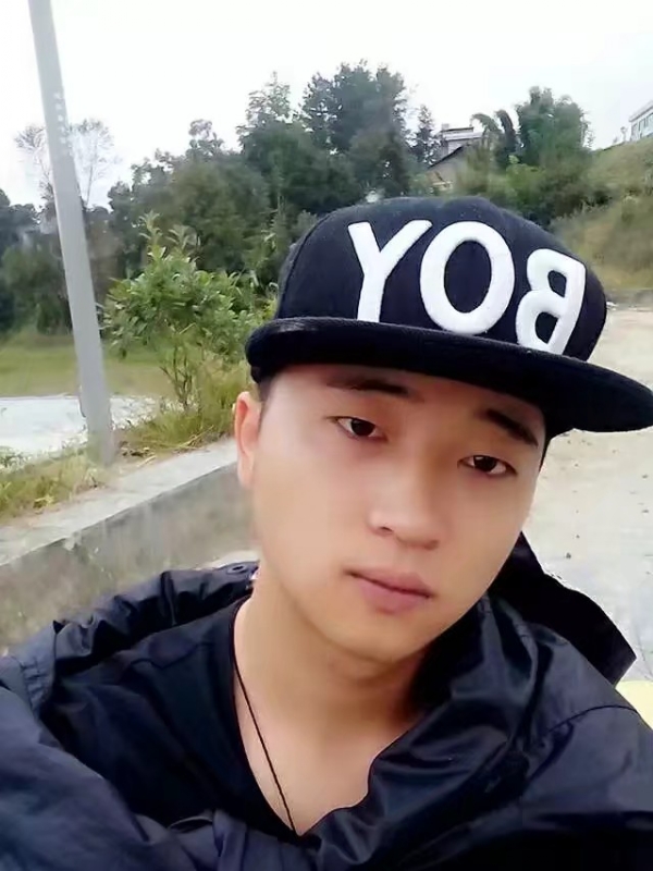 南来北往的第一张照片--包头相亲服务中心