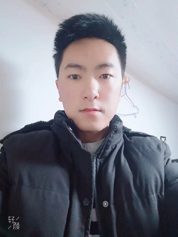 儒雅的玉龙兄的第一张照片--包头相亲服务中心