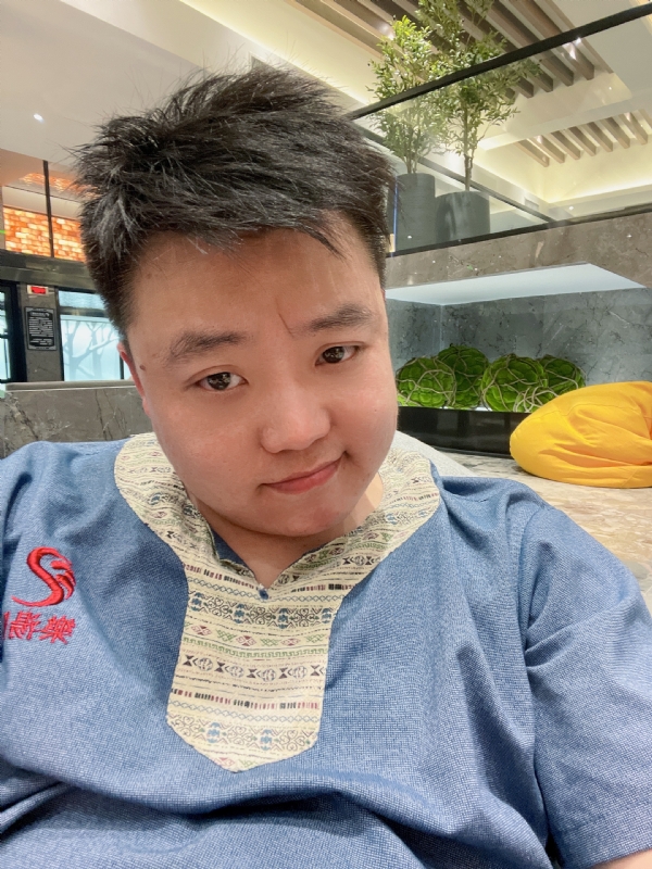 小恶魔的第一张照片--包头相亲服务中心