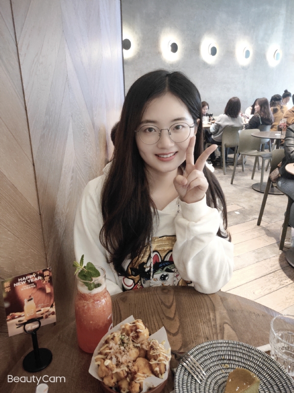 皮卡小姐的第一张照片--包头相亲服务中心