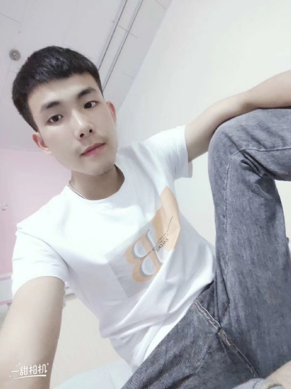 爱Q我的第一张照片--包头相亲服务中心