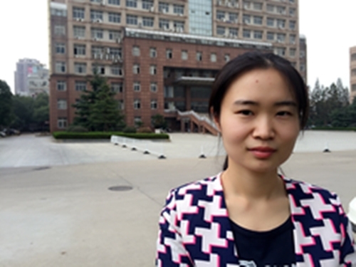 女儿征婚的第一张照片--包头相亲服务中心