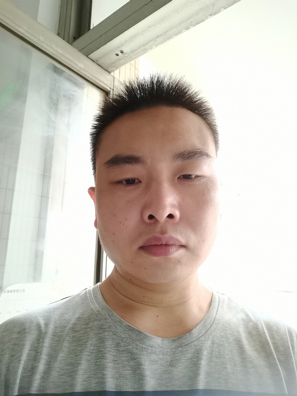 天真的我的第一张照片--包头相亲服务中心