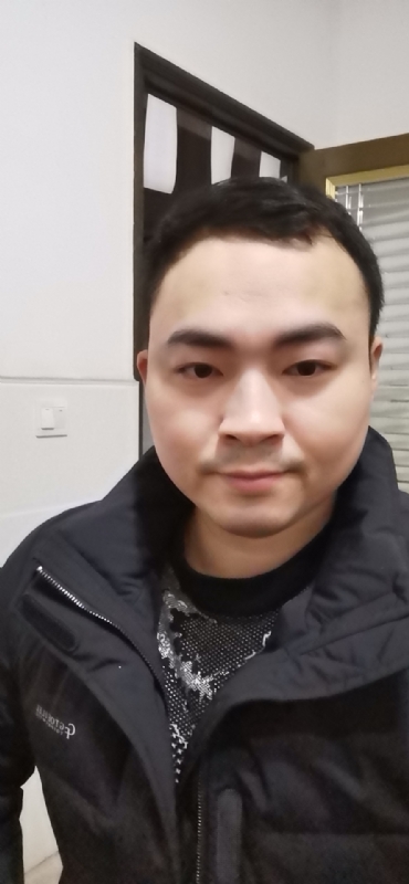 老实人的第一张照片--包头相亲服务中心