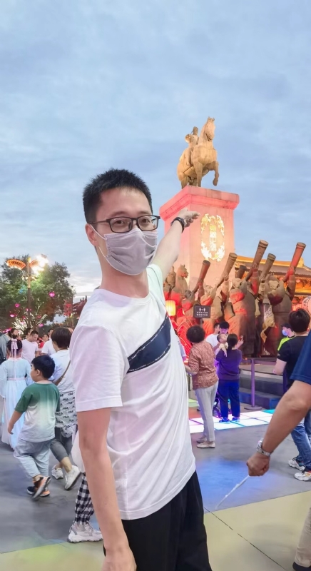 一休哥的第一张照片--包头相亲服务中心