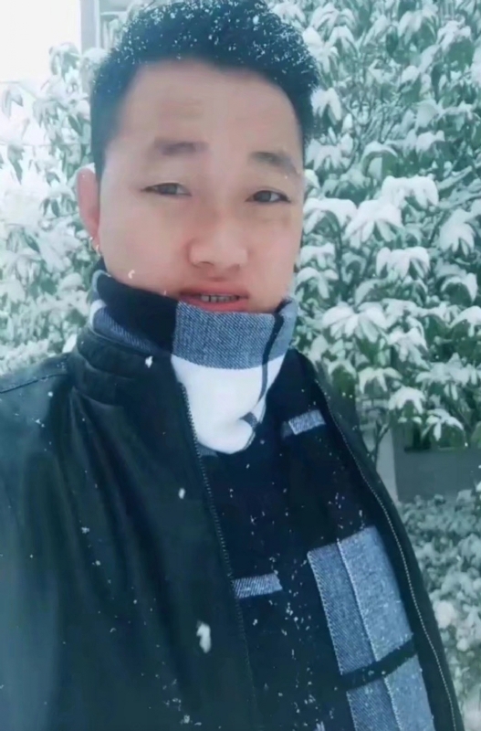 为爱拼一回的第一张照片--包头相亲服务中心