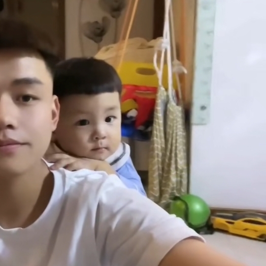 嘻嘻嘻的第一张照片--包头相亲服务中心