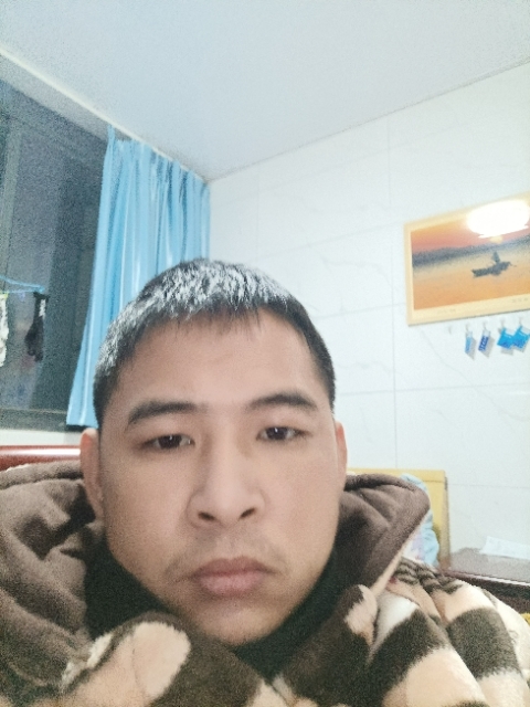 寂寞的第一张照片--包头相亲服务中心