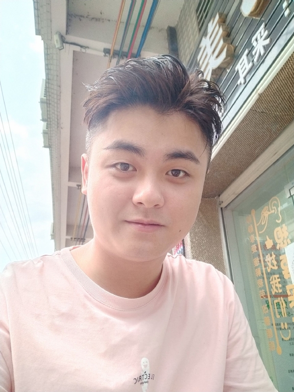 李健诚的第一张照片--包头相亲服务中心