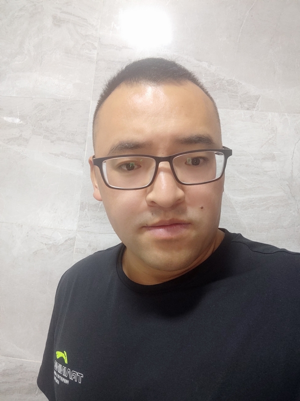 只愿得一人心的第三张照片--包头相亲服务中心