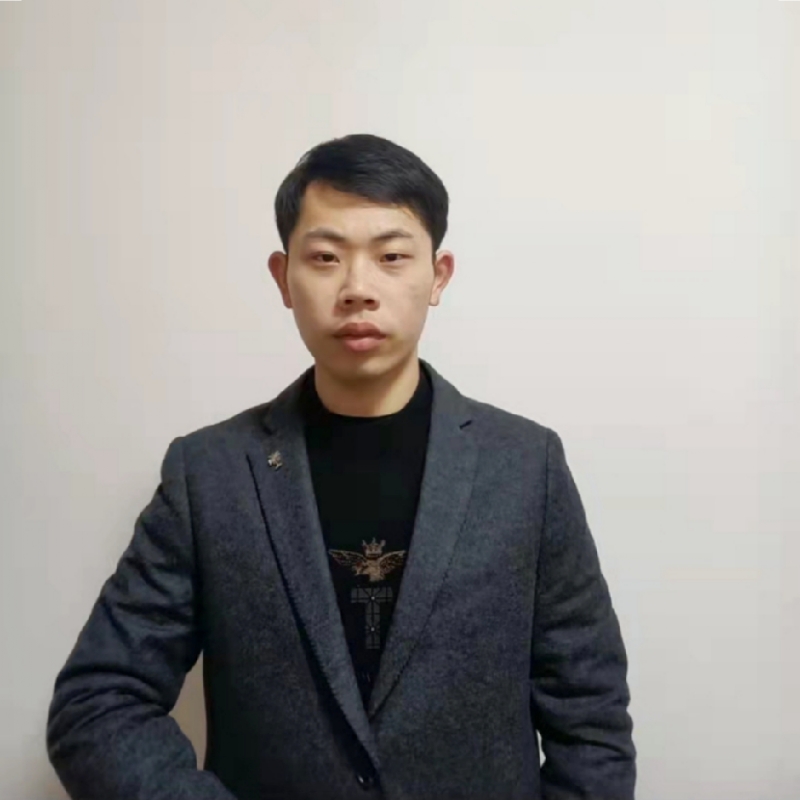 熊先生的第一张照片--包头相亲服务中心