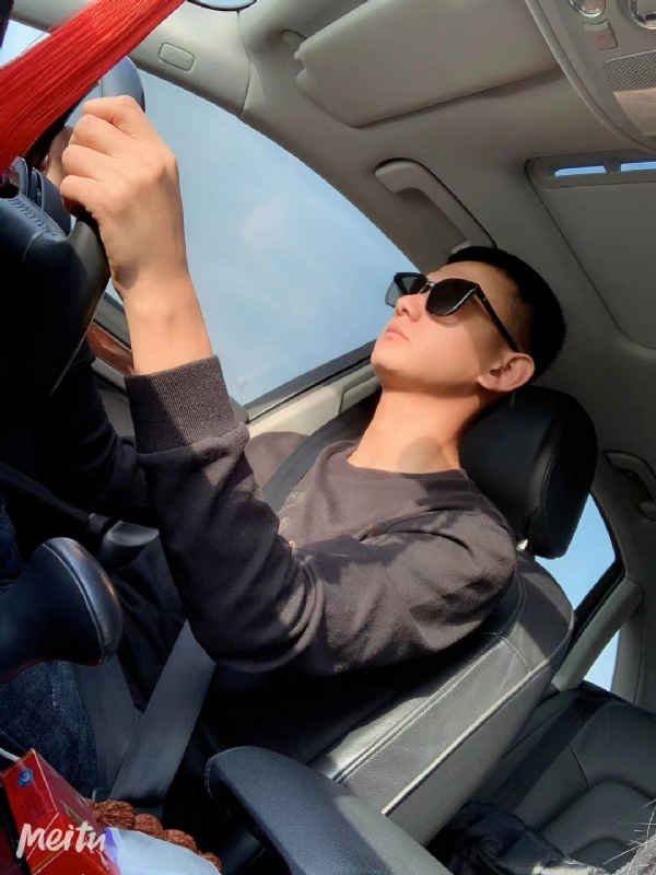 小五的第一张照片--包头相亲服务中心