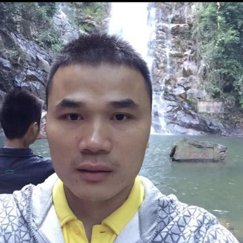 老梁的第一张照片--包头相亲服务中心