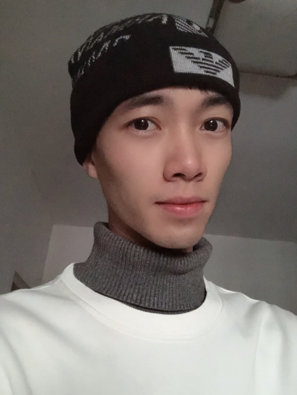 小良先生的第一张照片--包头相亲服务中心