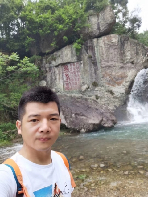 愿得一人心的第一张照片--包头相亲服务中心