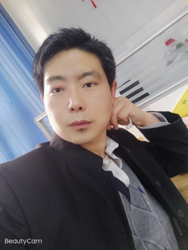 铜豌豆的第一张照片--包头相亲服务中心