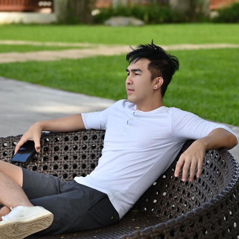 老曾的第一张照片--包头相亲服务中心