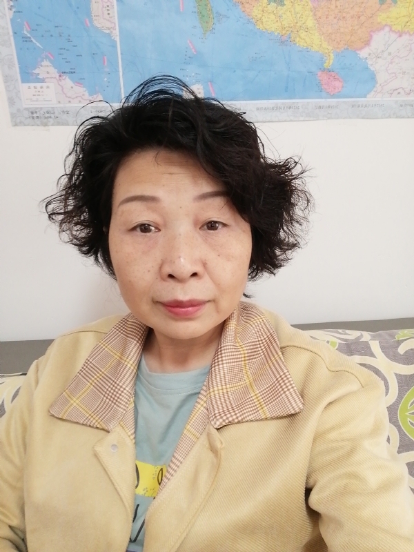 香水百合的第一张照片--包头相亲服务中心