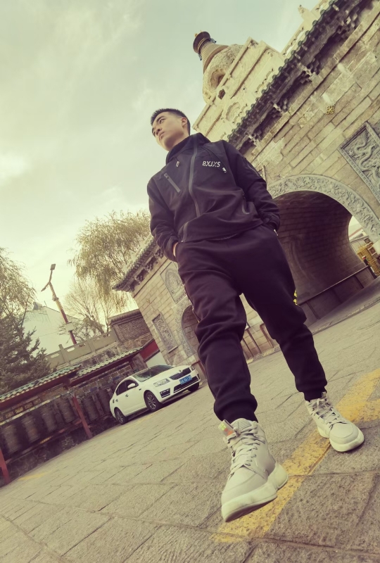 相会的第一张照片--包头相亲服务中心