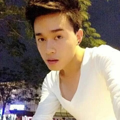 爱与不爱的第一张照片--包头相亲服务中心