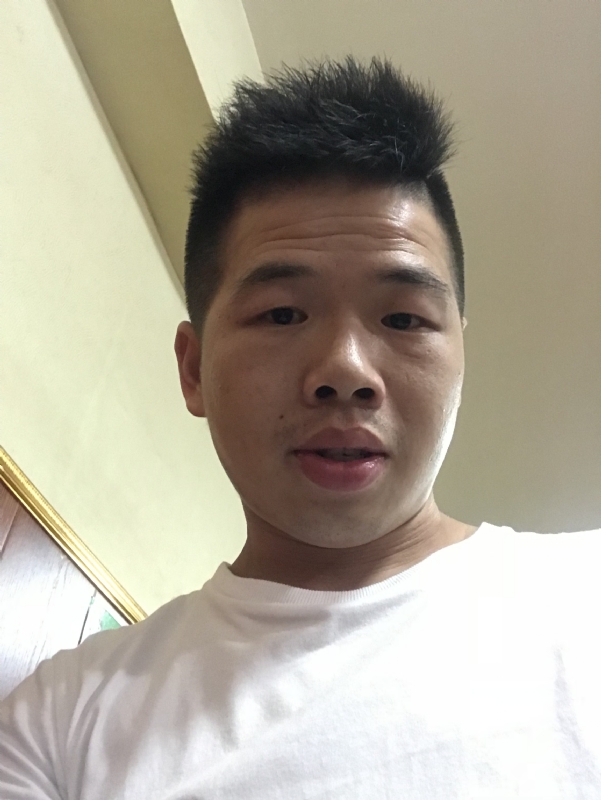 爱请简单点的第一张照片--包头相亲服务中心