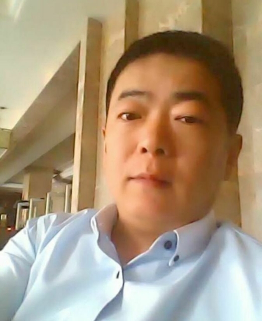 落叶随风的第一张照片--包头相亲服务中心