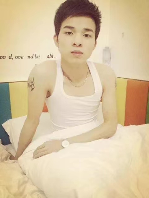 风雨同舟的第一张照片--包头相亲服务中心