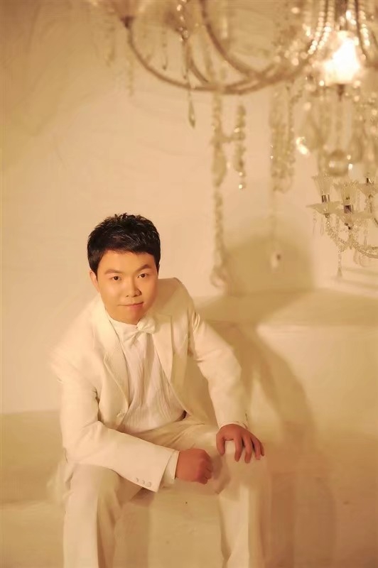 龙樱花的第一张照片--包头相亲服务中心