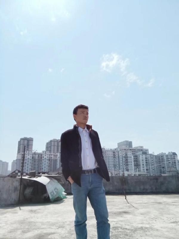 蓝色心情的第一张照片--包头相亲服务中心