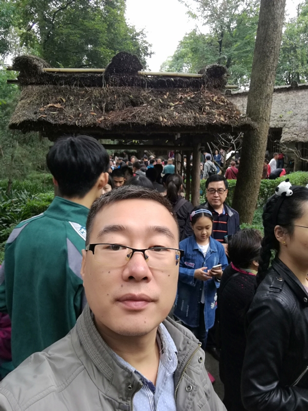 撑起一片天的第一张照片--包头相亲服务中心