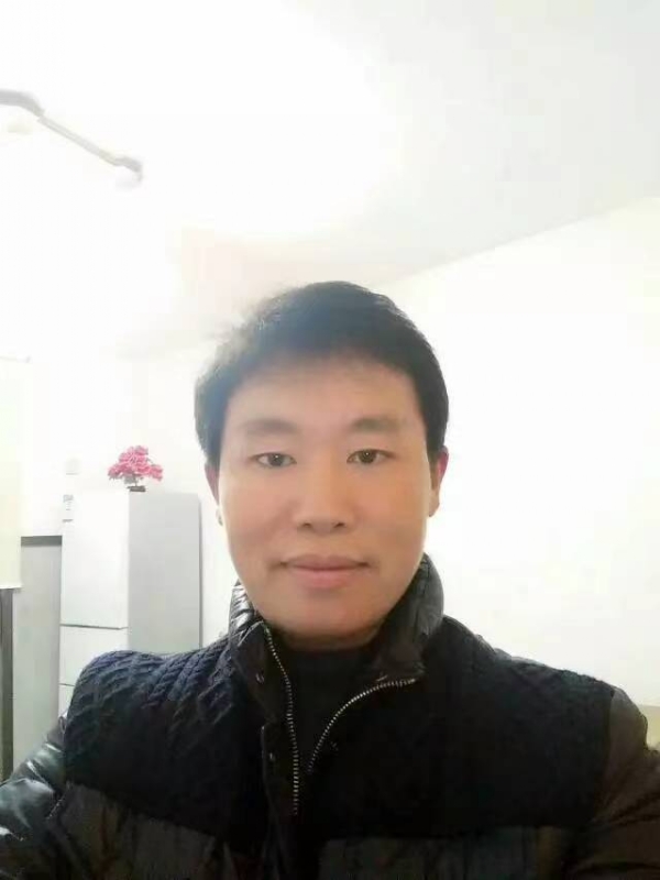 擎天柱的第一张照片--包头相亲服务中心