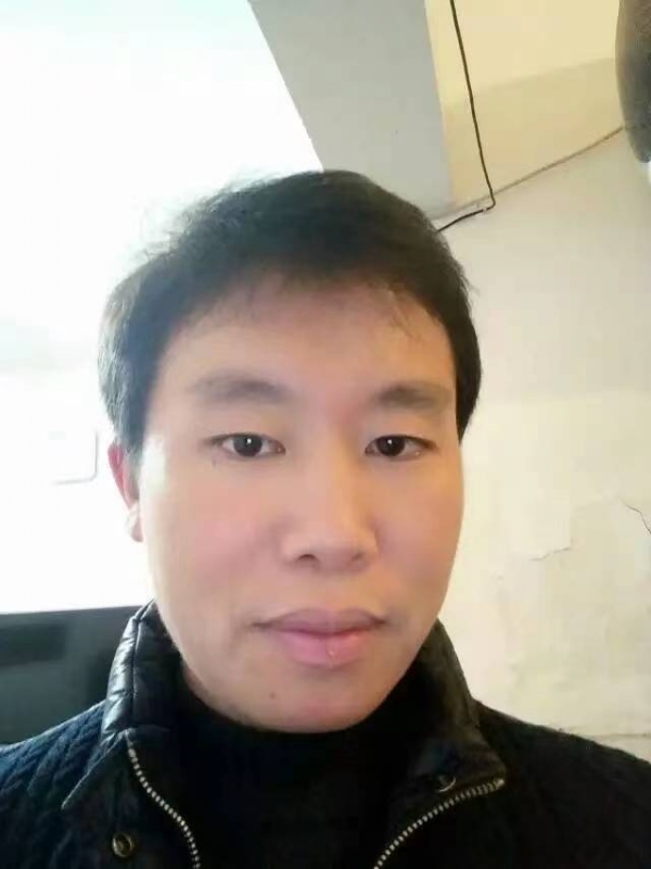 擎天柱的第三张照片--包头相亲服务中心