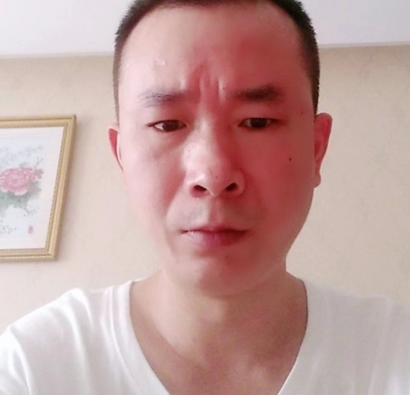 自由飞翔的第一张照片--包头相亲服务中心