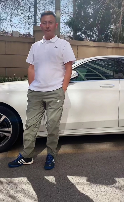 撕心裂肺的第一张照片--包头相亲服务中心